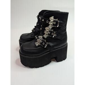 Demonia ASHES-55 Black Vegan Leather Bat Buckle Platform Ankle Boots Sz 7